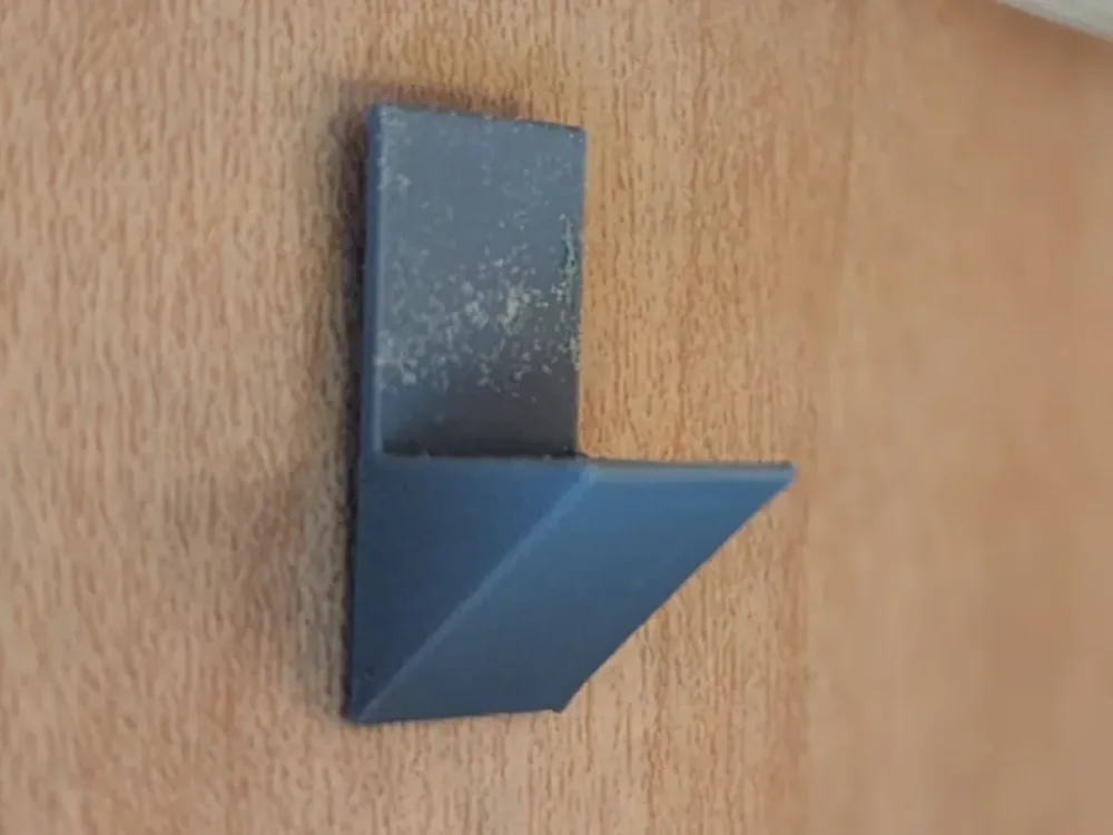 Möbelclip und Ersatzteil