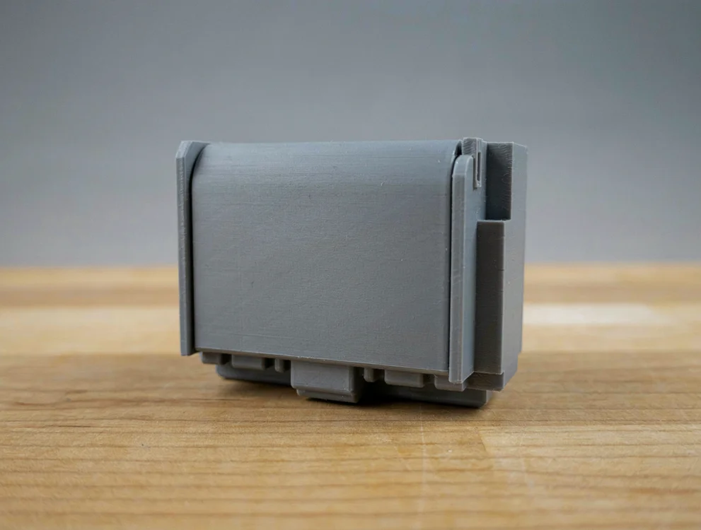Capot de protection de connectique