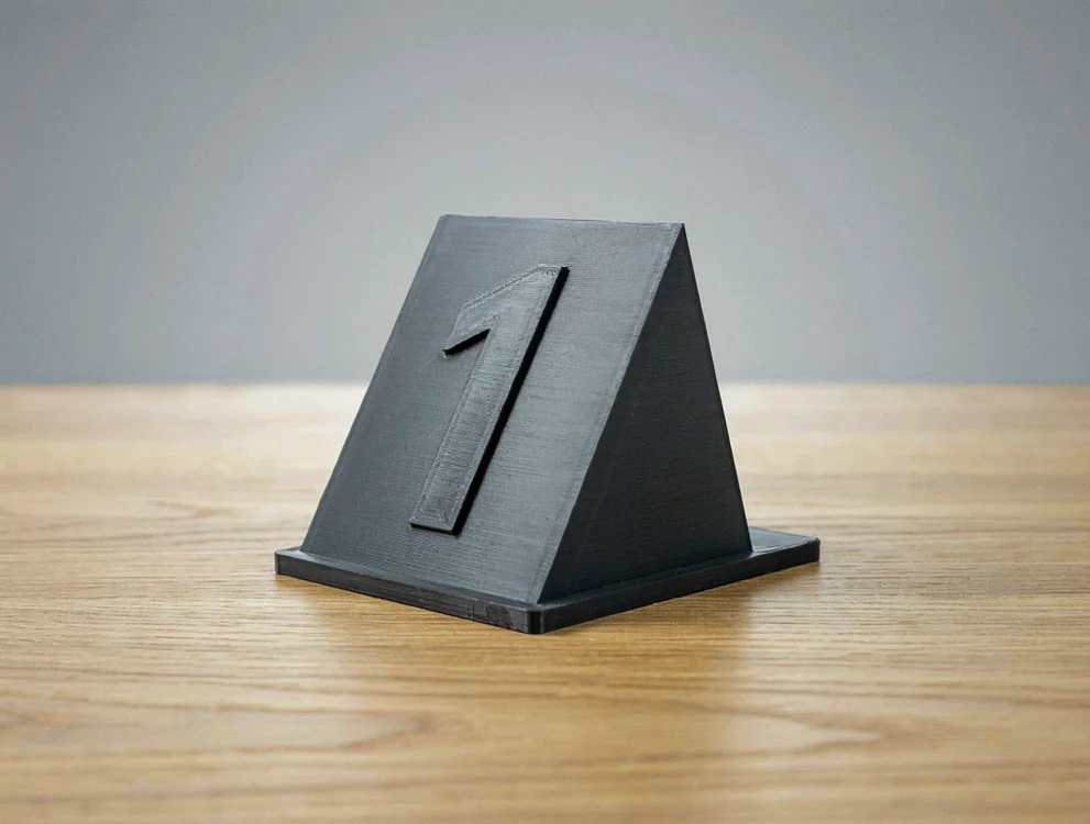 Numéro de table gravé en série