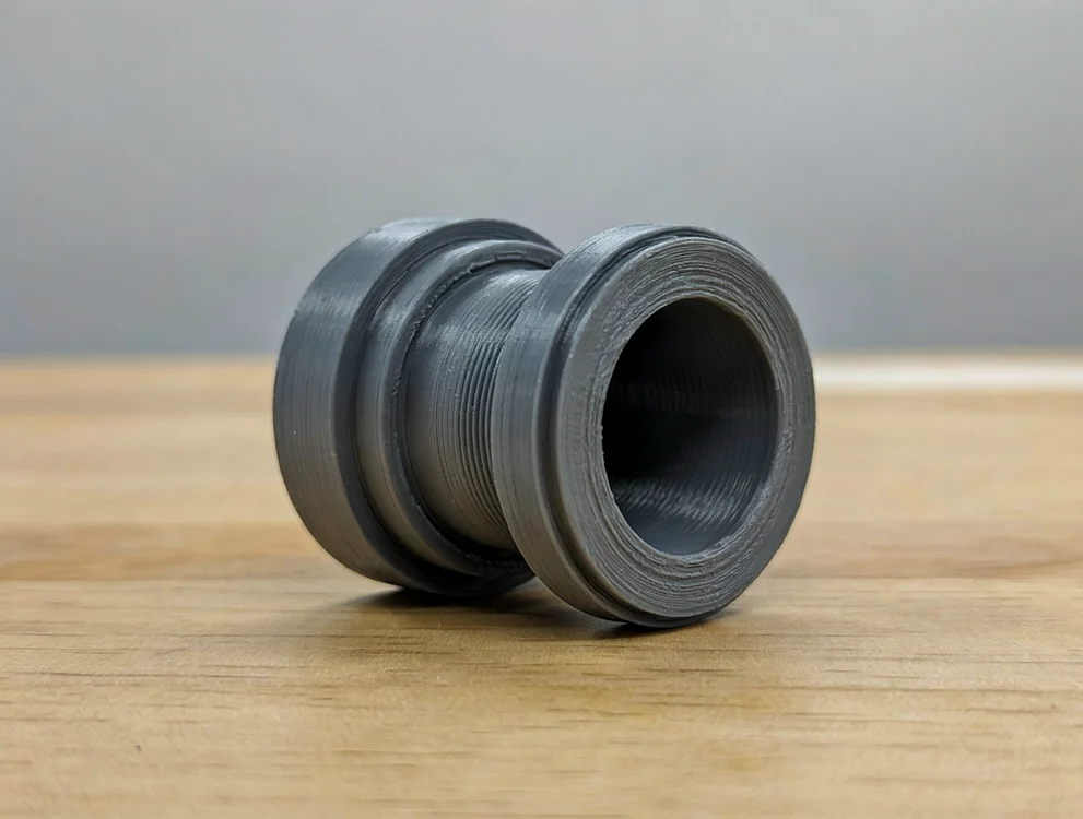 Passe-câble de cloison épaisseur 18 mm