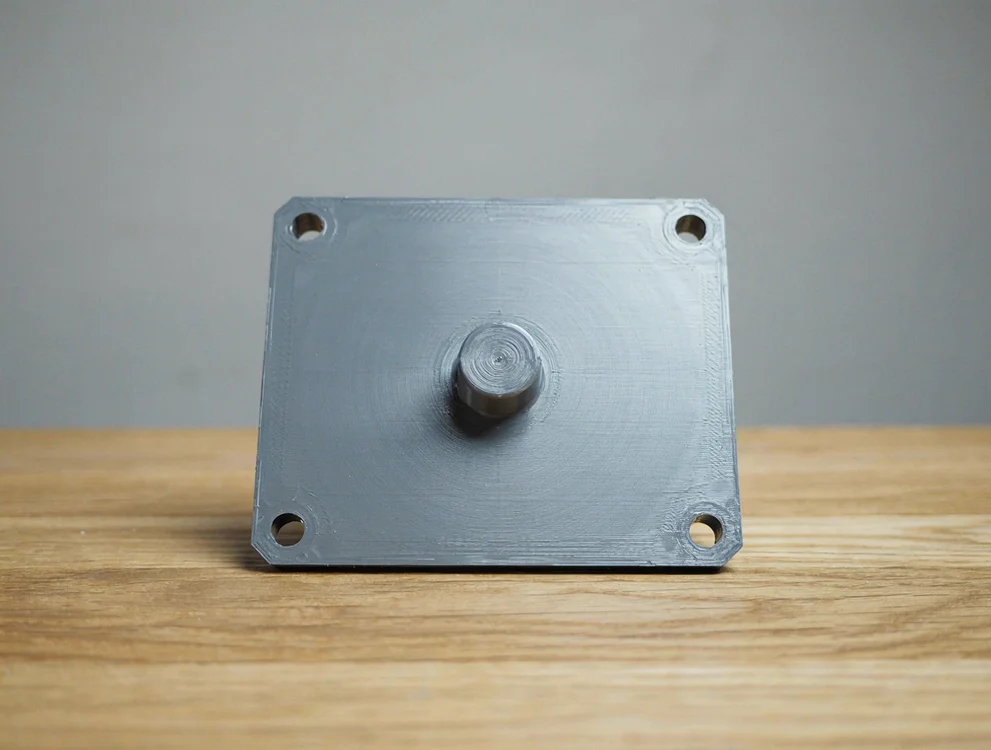 Platine de fixation à quatre trous